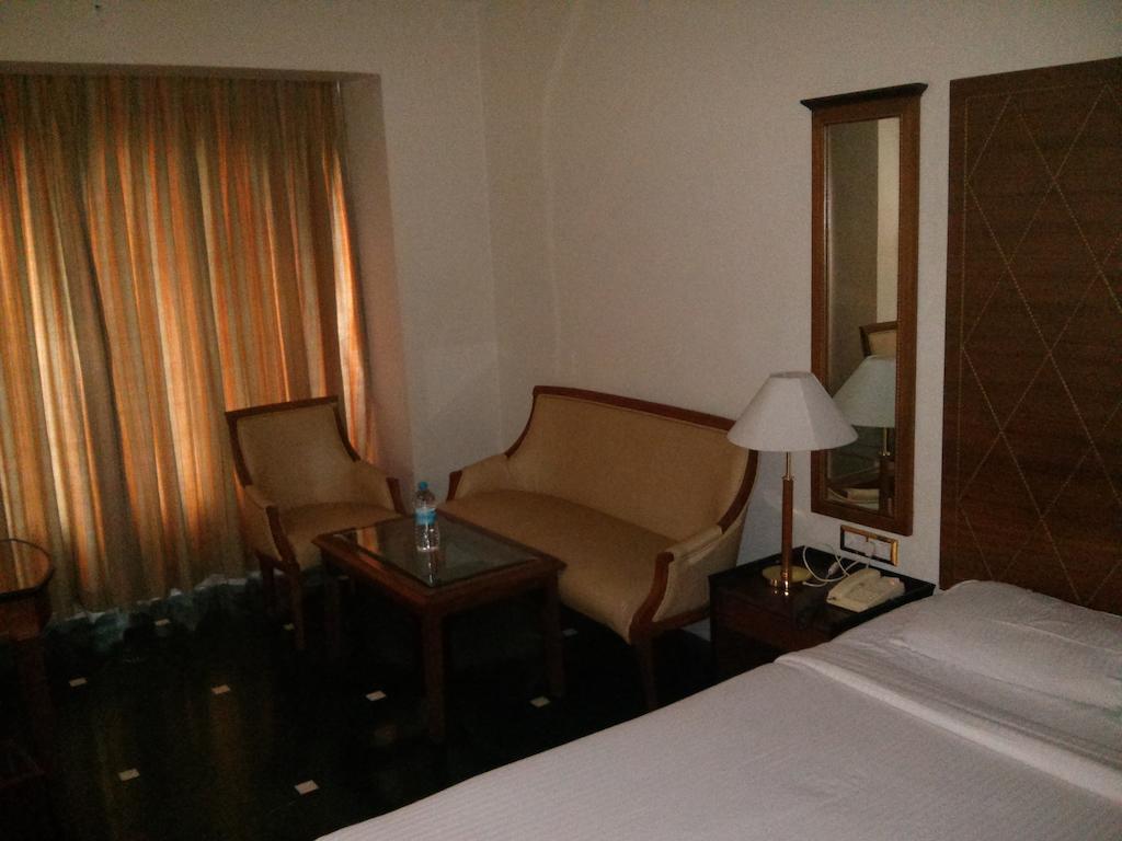 Kamat Lingapur Hotel Hyderabad Exterior foto