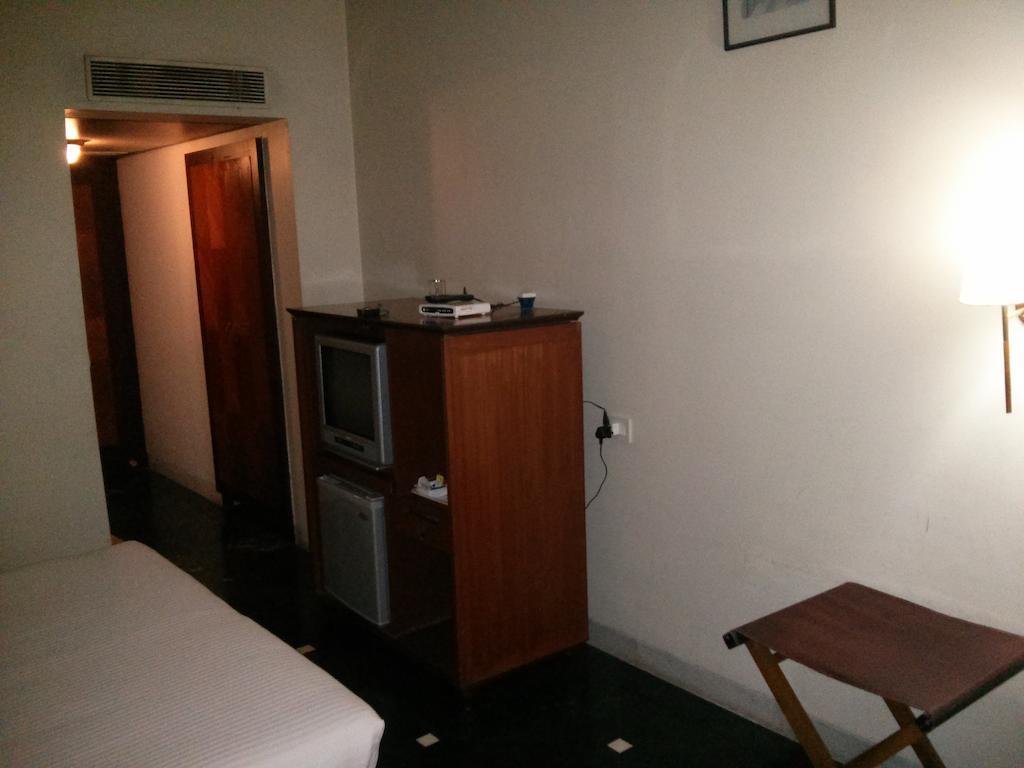 Kamat Lingapur Hotel Hyderabad Exterior foto